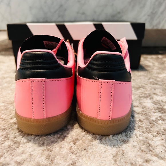 NIB Adidas Samba Messi Pink Black Gum Sole Sneakers Size 7 Men 8 Women - Picture 5 of 9